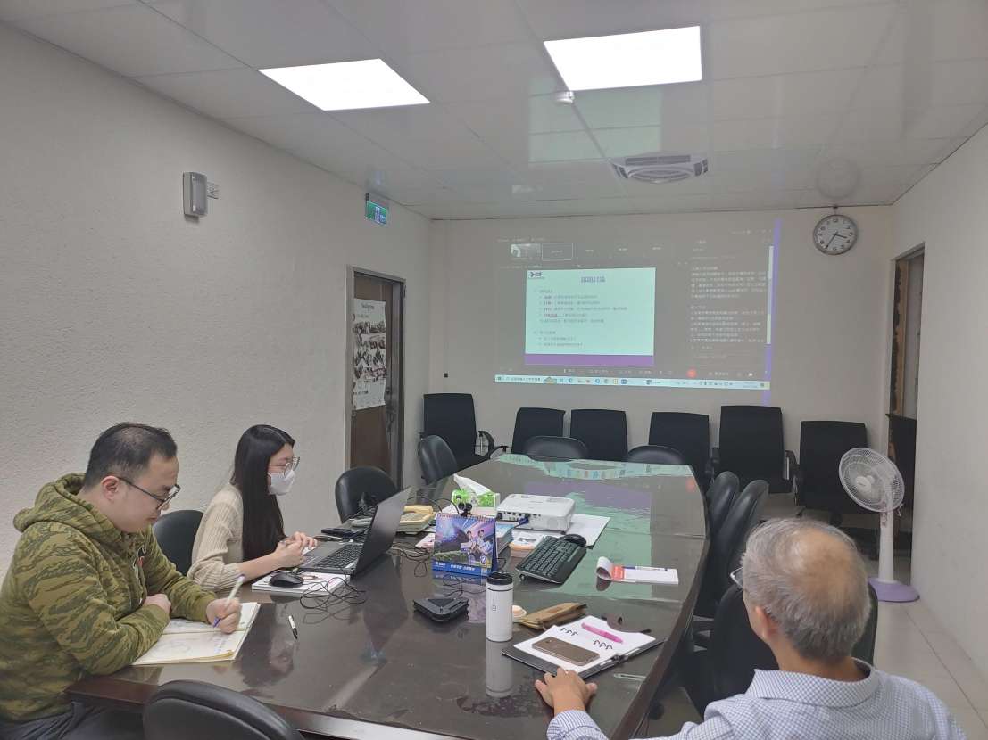 11月份《說說Bar!》志工團督