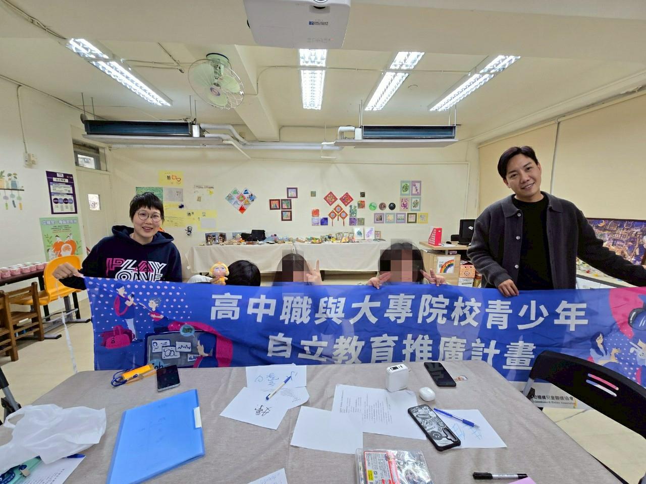 全體成員大合影2