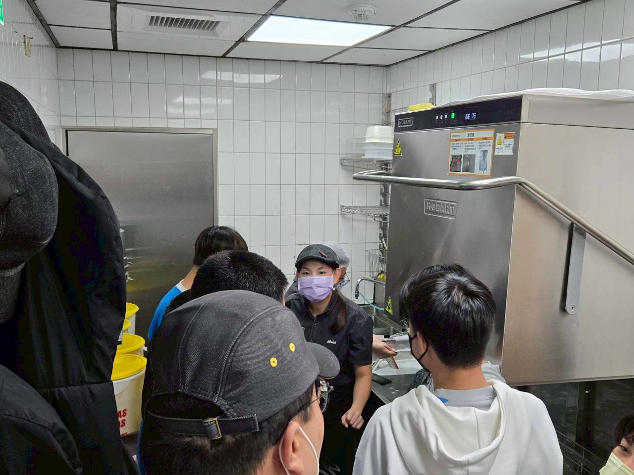 店大使介紹廚房清潔設備