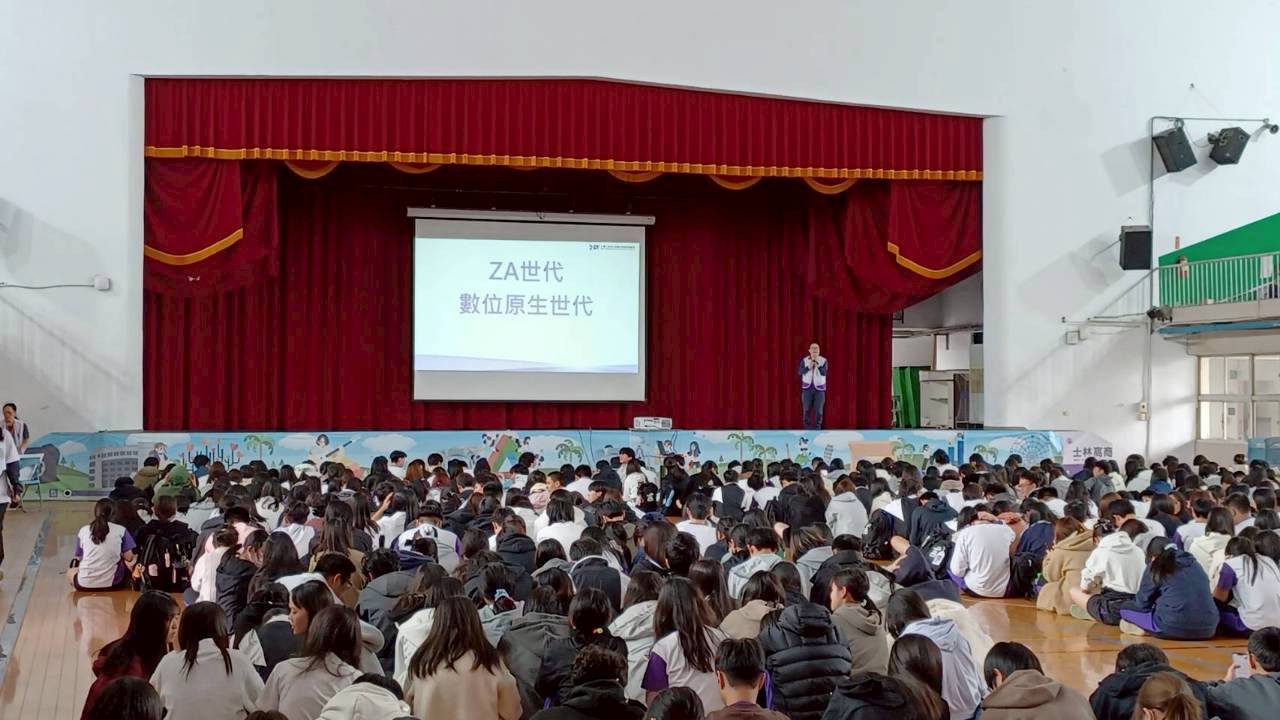 陳旺德研發長專講自立教育